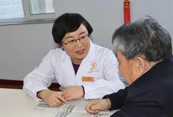 张士巧：精心呵护老人的“家”