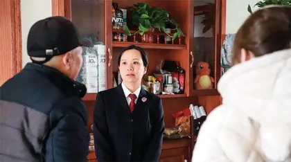 聋哑人遭受家暴后房产也被抢夺，她该怎么办？1