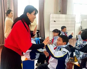 浙江开化齐溪镇中心学校：音乐支教歌飞扬