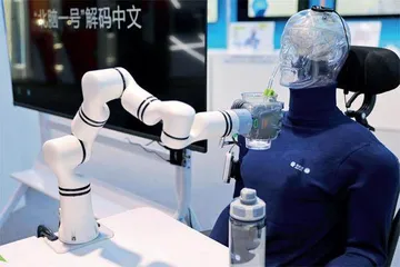 机器人来了11