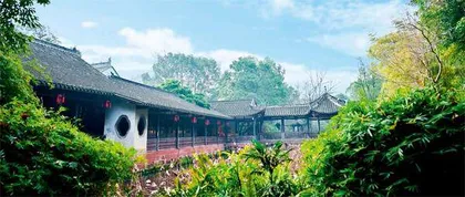 “把好用权‘方向盘’，系好廉洁‘安全带’”