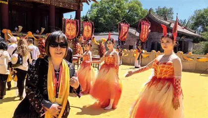 黄智贤：台湾唯一的出路是统一3