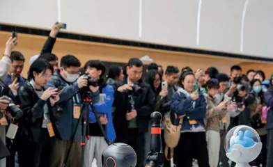 刘云浩:具身智能，AI融入物理世界的“下一步”2