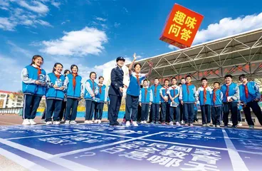 牢固树立发展和安全都是硬道理的理念