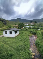 那科勒斯保护林地:薄雾缭绕之山2