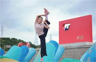 中国首位跑酷世界冠军，不怕硬碰硬
