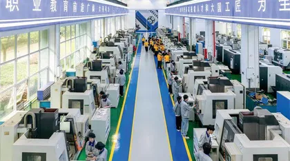 深化职业教育改革   培养更多能工巧匠