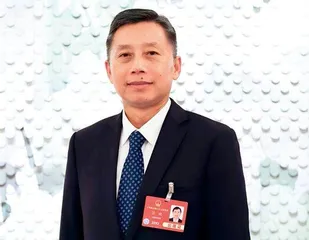 卫岗：边疆人民感党恩跟党走
