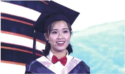 “才女”房琪,墙倒众人推3