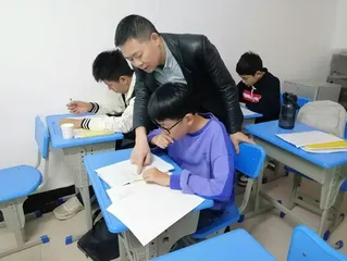 吴国平:从维和战场到三尺讲台的闪光足迹2