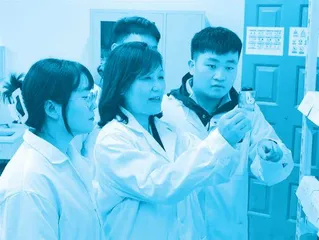 “钢铁玫瑰”丁文红： 33年匠心锻造强国制造梦1