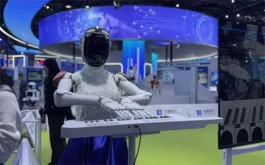 这几天不少人形机器人来北京开会了3