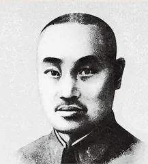 孤胆师长守孤城