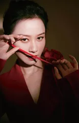 倪虹洁，不再做“傻子”