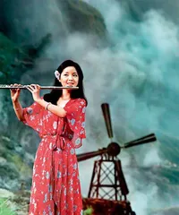 “她不忘本，才超脱流行成为经典”
