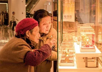 中国黄金储备再添7万盎司