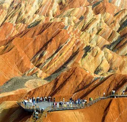 “五一”假期旅游消费火热