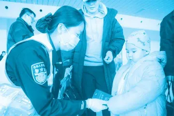 “全国三八红旗手”陈茜:守护国门的“她力量”3