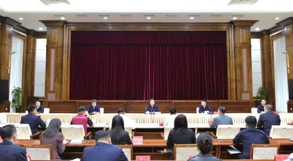 以青春之我，赴时代之约