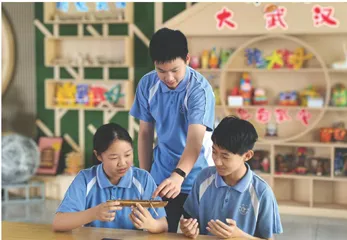 数字技术赋能拔尖创新人才早期培养的活动设计
