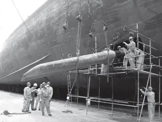 Why Is the Lower Hull Painted Red?为什么船底要漆成红色？