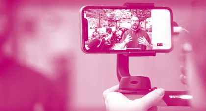 Filming by Phone Becomes  a New Trend手机拍摄成 电影制作新趋势