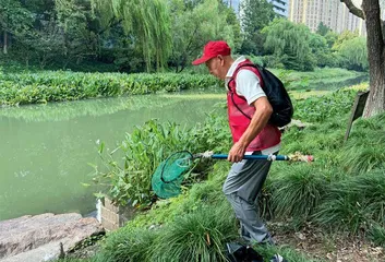 为家门口的河流写下新时代绿色编年史