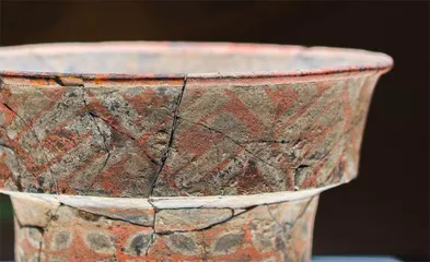 这群年轻人给文物当医生1
