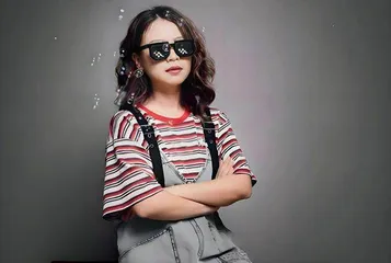 专访免子队长油百万：社恐女孩在脱口秀看见自己