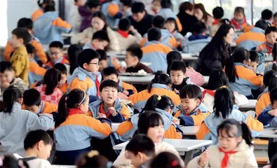 史无前例的“校园餐”专项行动1
