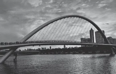 Haixin Bridge: A Marvelous Landmark in Guangzhou海心桥：广州的标志性建筑