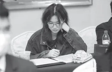 A Young Diplomat Strives for a Better Future 少年外交官 毕生外交梦