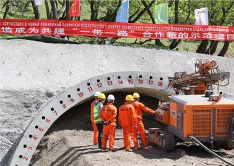 美国多地爆发集会抗议特朗普政府多项政策2