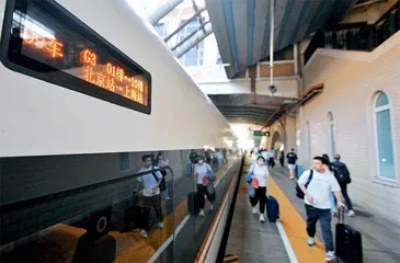 高铁vs飞机，争抢京沪“打工客”