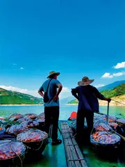 塔影轻舟过 信号越万山4
