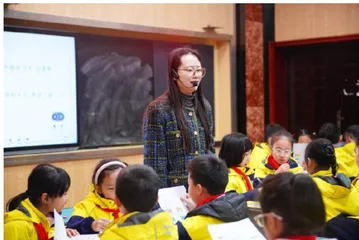 一目标一群人 一课题一培训