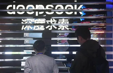 美国对中国人工智能领域实施 制裁，该如何应对
