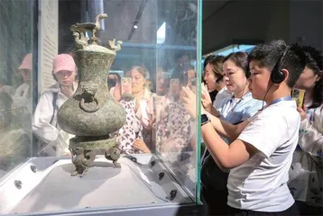 南京:幸福城市的“绣花功夫”0