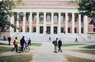 文科“寒冬”在全球蔓延交叉学科成趋势1
