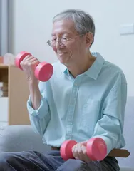 康复训练改善骨骼健康 