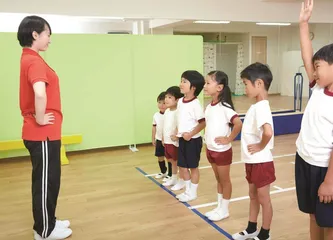 如何在小学体育教学中渗透心理辅导内容1