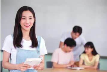 如何促进生涯规划教育与学科教学深度融合2