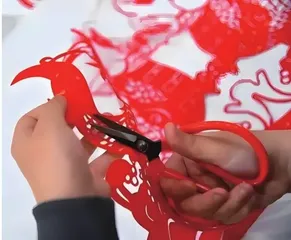 开展社团非遗活动，培养综合型人才