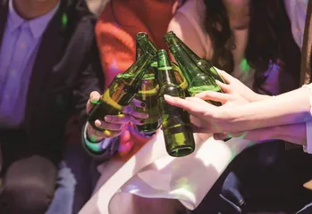 大学生饮酒行为与心理健康