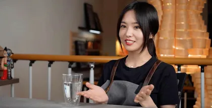 “95后”北京女孩林西：创意“手机装裱师”