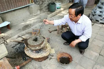 裴向南：最后的古法手工制针人7
