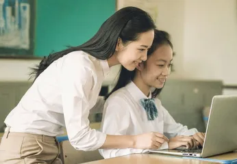 利用网络多媒体促进初中数学教学教研工作