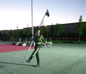 张自轩：将国旗高高升起
