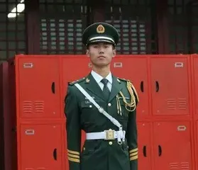 张自轩:将国旗高高升起1