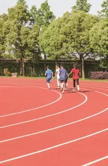 小学体育应注意使用“季节教学法”
